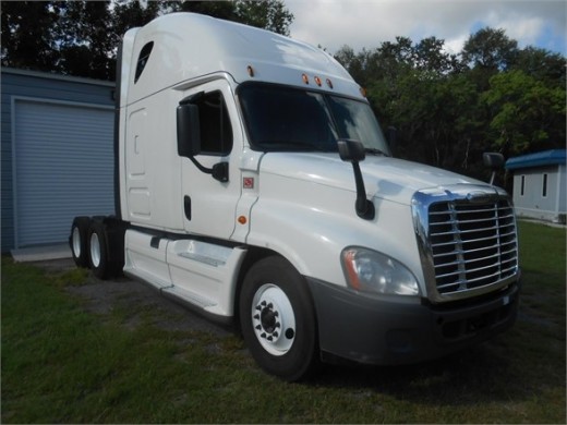 2015 Freightliner Cascadia 125