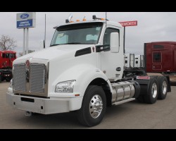 2025 Kenworth T880