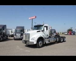 2025 Kenworth T880