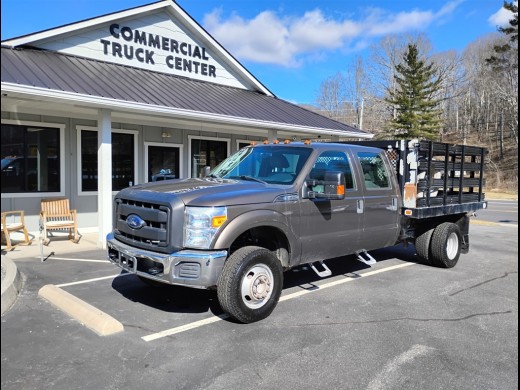 2016 Ford F350 Crew Cab Stakebed