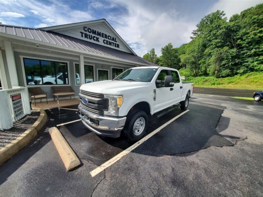 2017 Ford F250 Crew Cab Pickup
