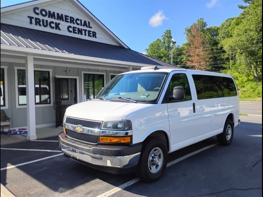 2020 Chevrolet Express 12 Passenger Van Lt 2500